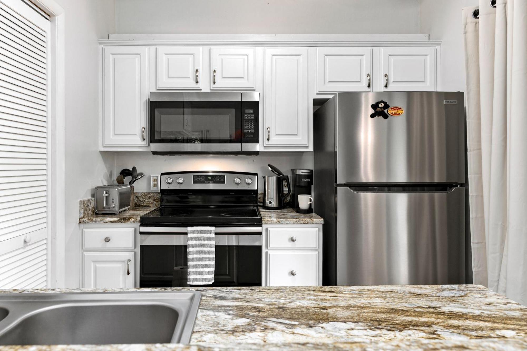 Cozy Condo In Wintergreen Resort That Sleeps 4! Lyndhurst 外观 照片